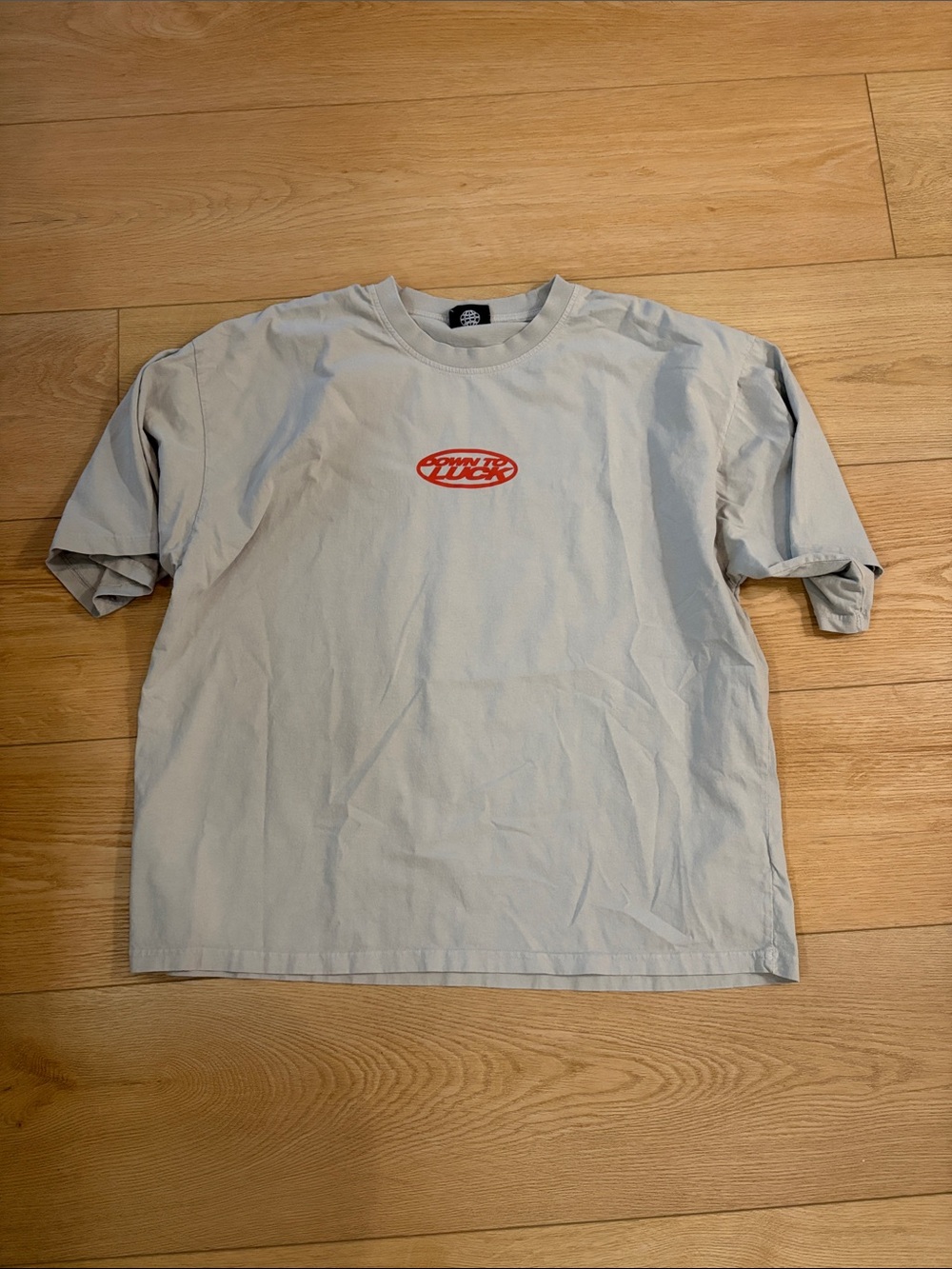 Down to Luck Cold Culture Men's Light Gray Graphic T-Shirt with Red Logo